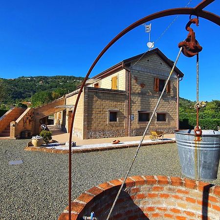 Spicchio Di Luna - Casa Vacanze Albiano Magra Dış mekan fotoğraf