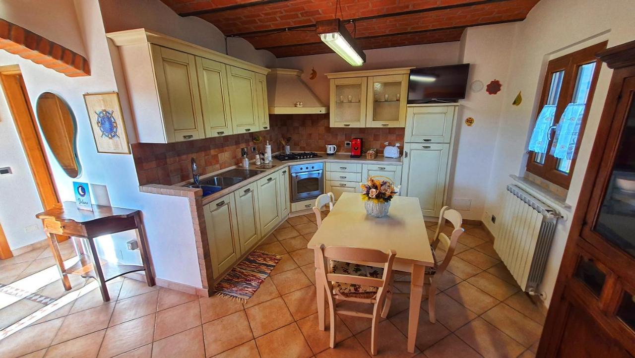 Spicchio Di Luna - Casa Vacanze Albiano Magra Dış mekan fotoğraf