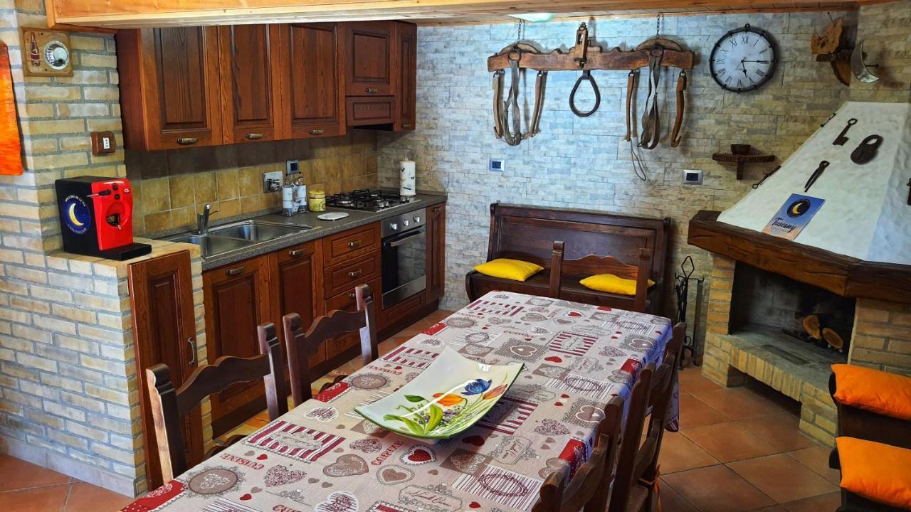 Spicchio Di Luna - Casa Vacanze Albiano Magra Dış mekan fotoğraf